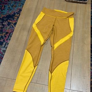 EUC LULULEMON LEGGINGS